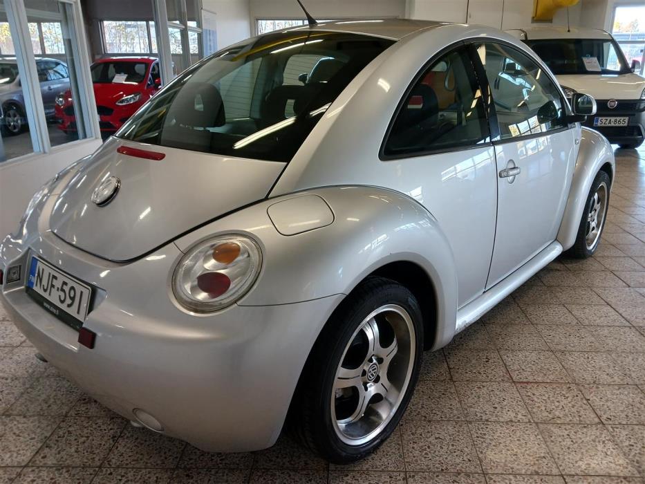 VOLKSWAGEN New Beetle 1999
