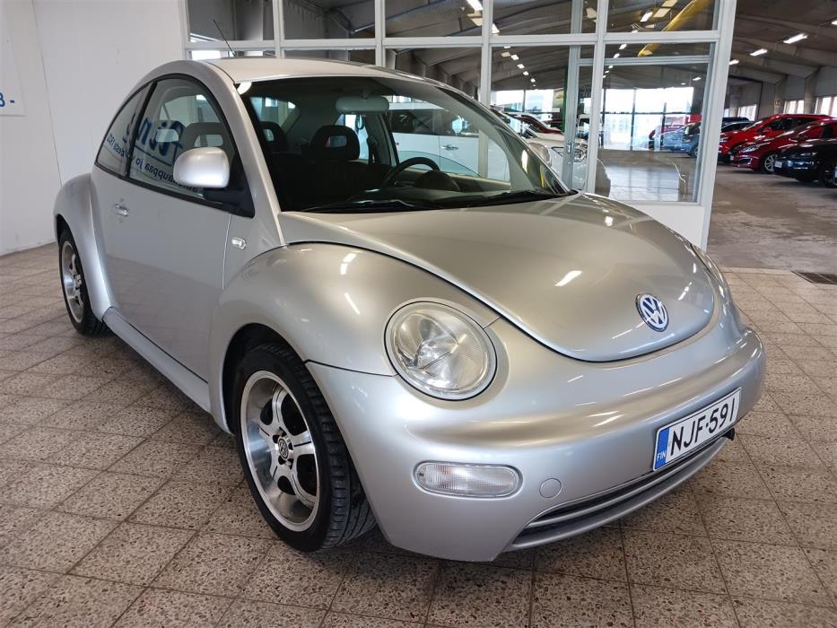 VOLKSWAGEN New Beetle 1999