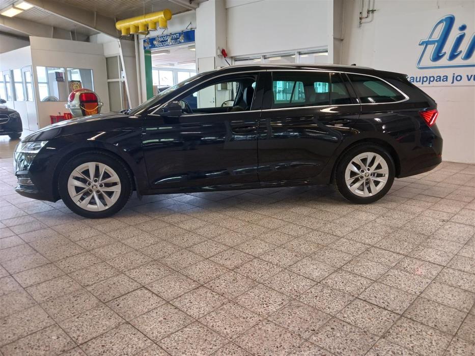 SKODA OCTAVIA 2021