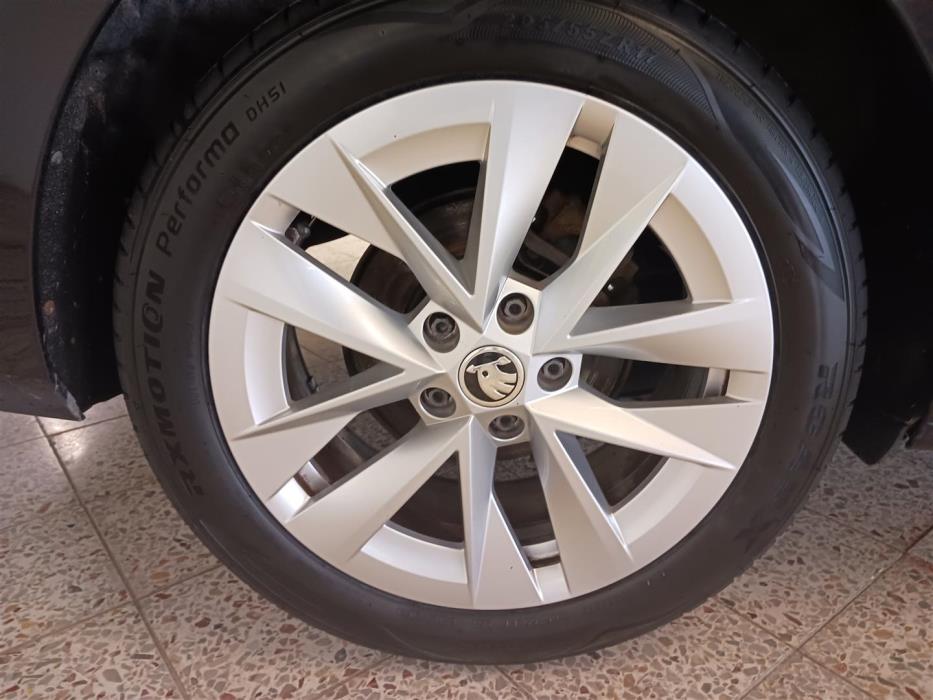 SKODA OCTAVIA 2021
