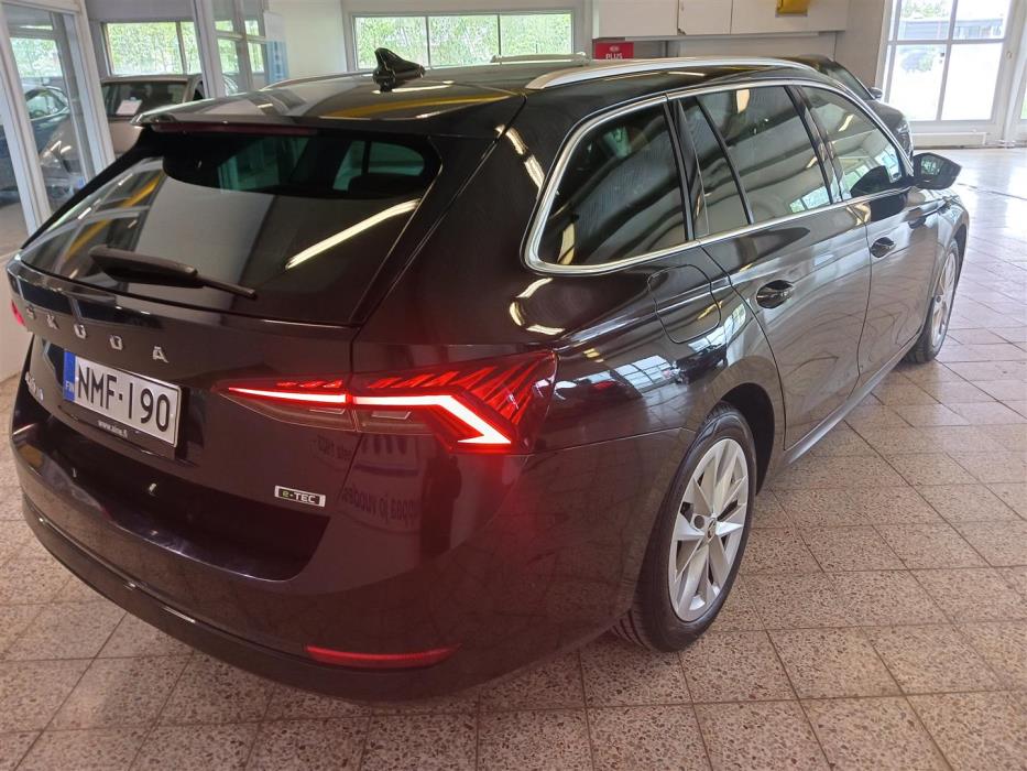 SKODA OCTAVIA 2021