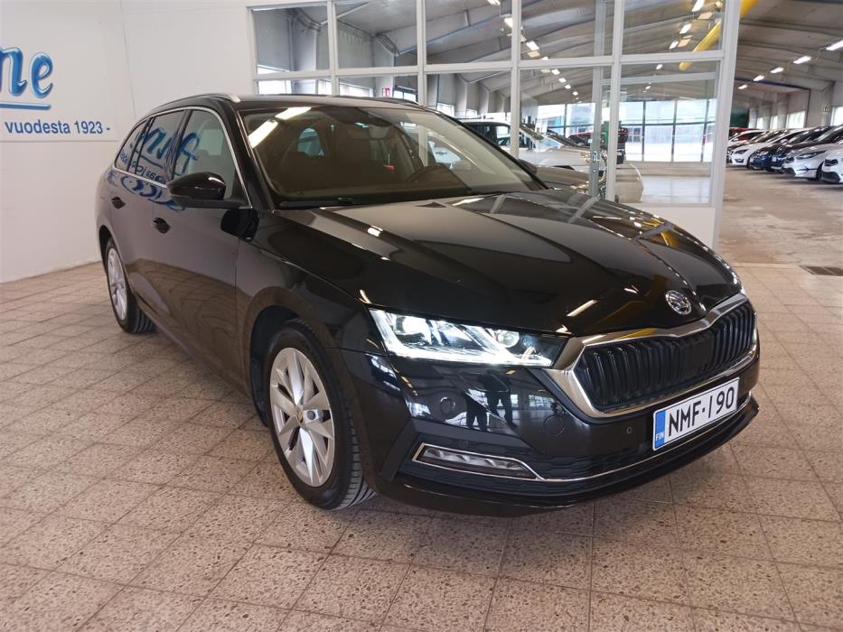 SKODA OCTAVIA 2021