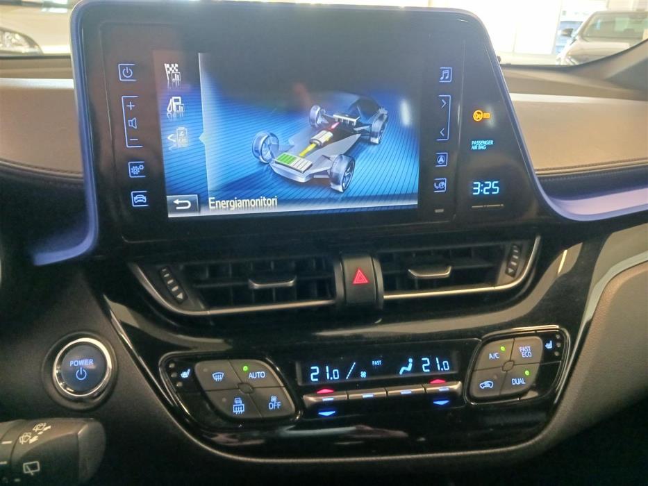 TOYOTA C-HR 2017