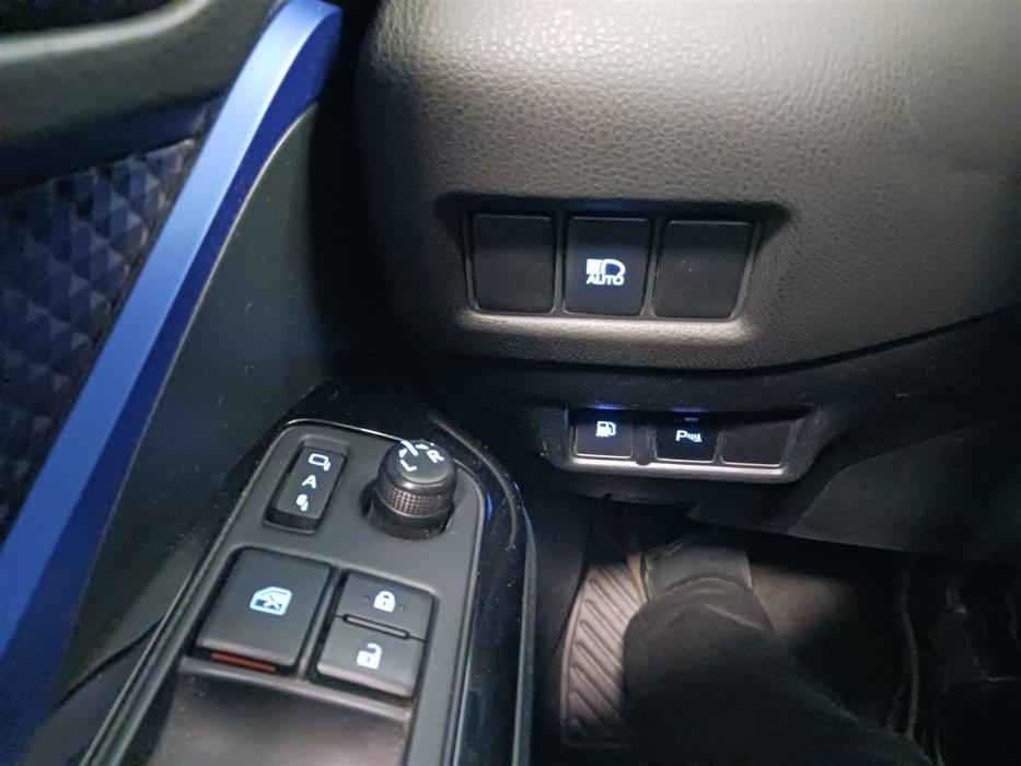 TOYOTA C-HR 2017