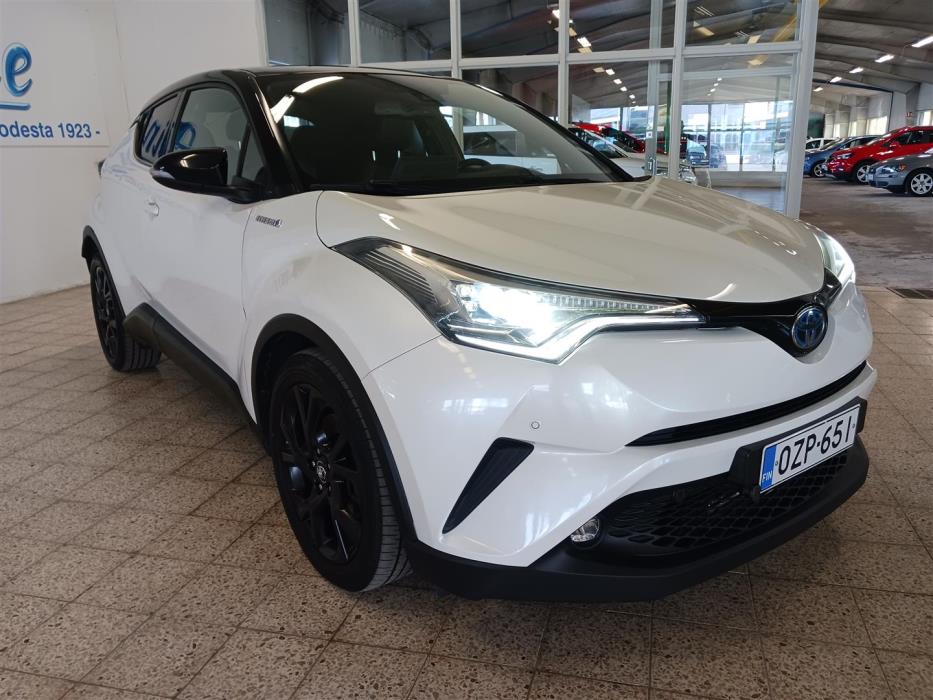 TOYOTA C-HR 2017