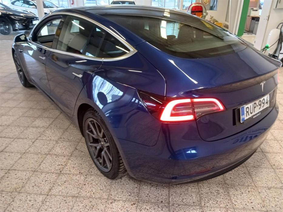 TESLA Model 3 2019