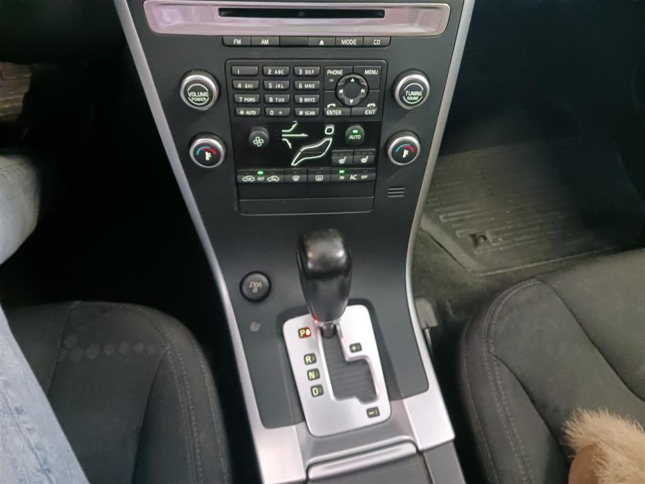 VOLVO XC60 2010
