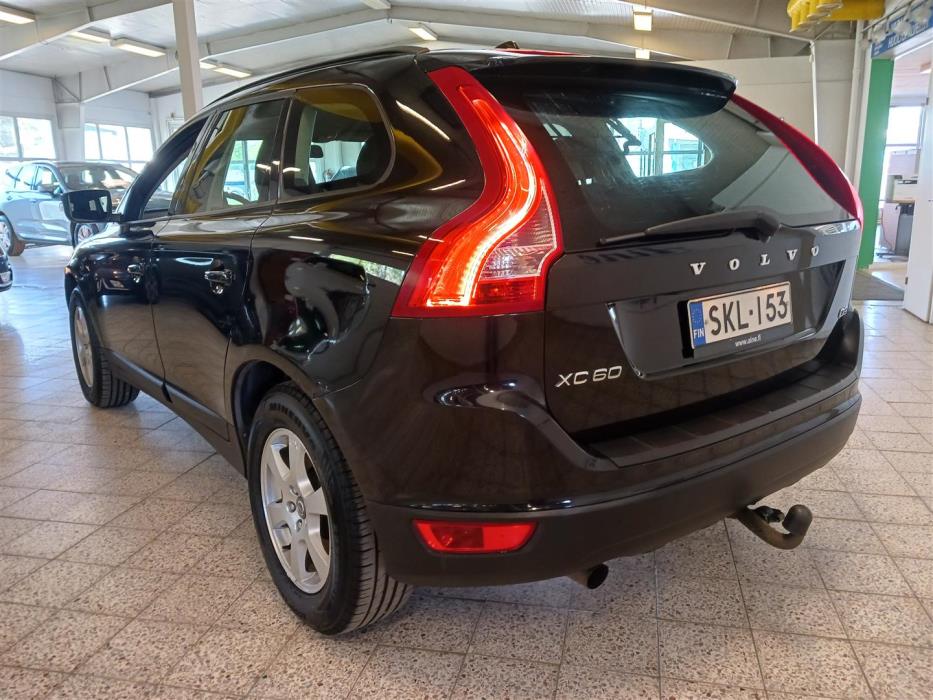 VOLVO XC60 2010