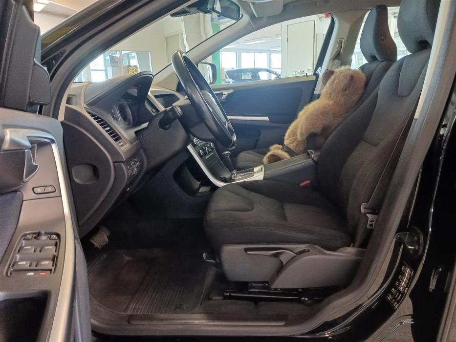 VOLVO XC60 2010