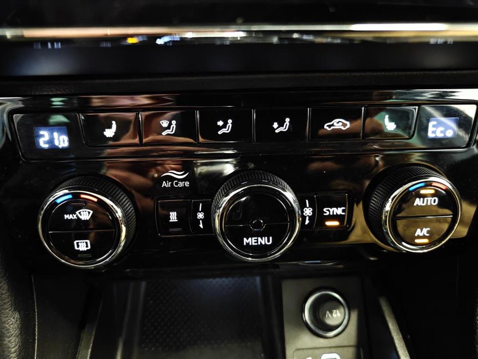 SKODA SUPERB 2020