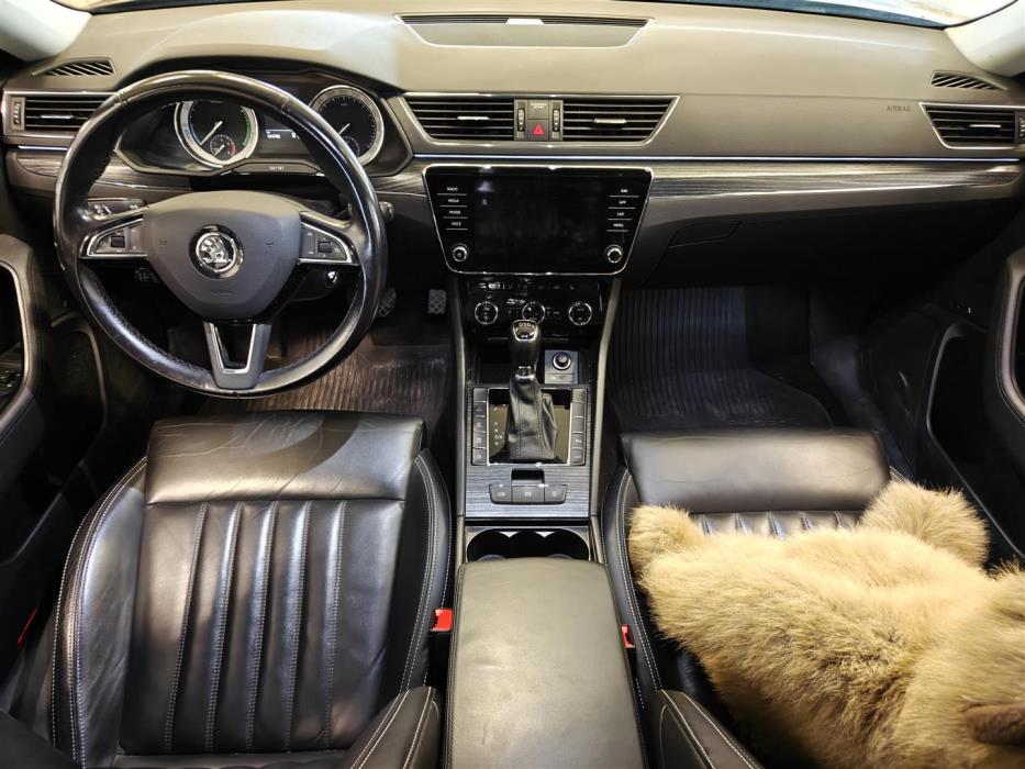 SKODA SUPERB 2020