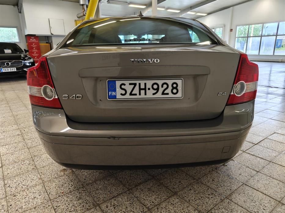 VOLVO S40 2005