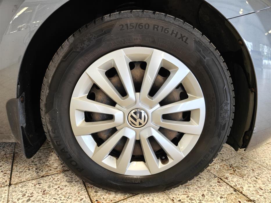 VOLKSWAGEN BEETLE 2012