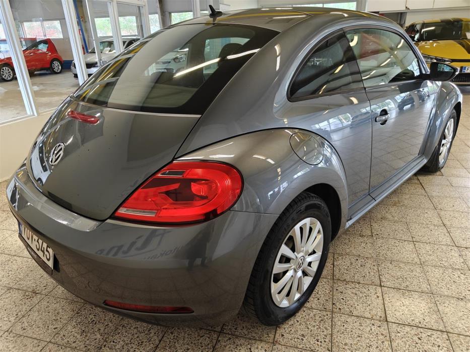 VOLKSWAGEN BEETLE 2012