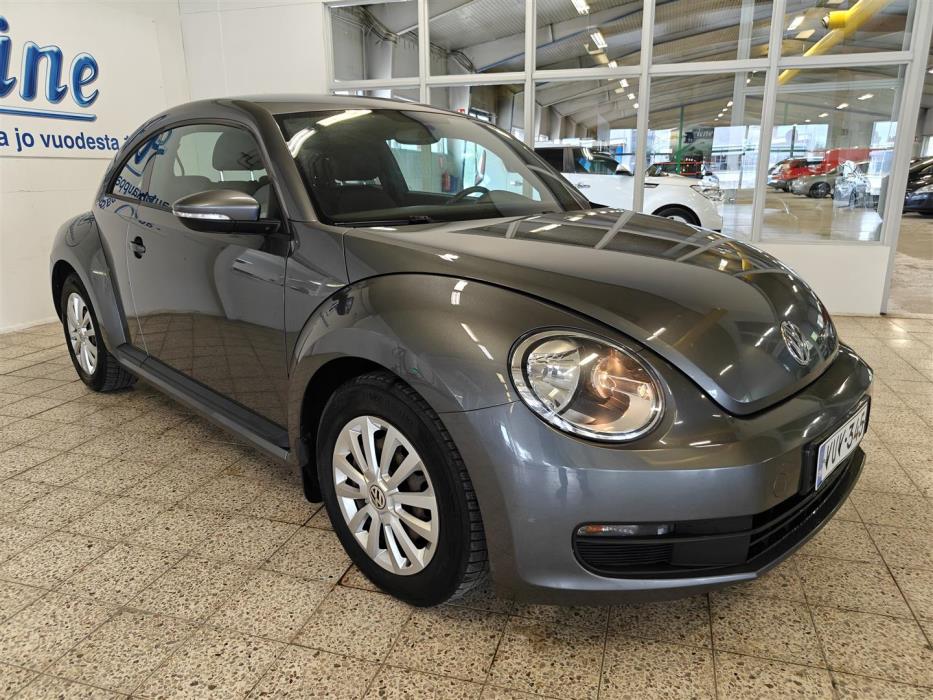VOLKSWAGEN BEETLE 2012