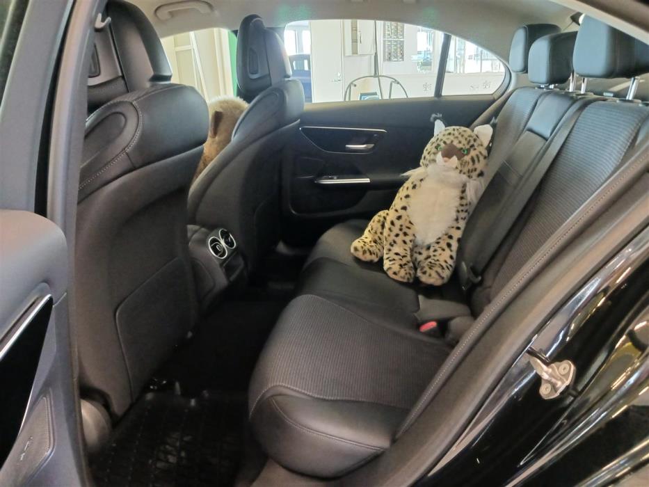 MERCEDES-BENZ C 2022