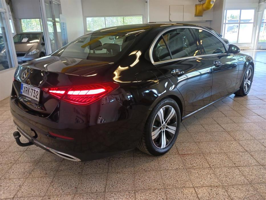 MERCEDES-BENZ C 2022