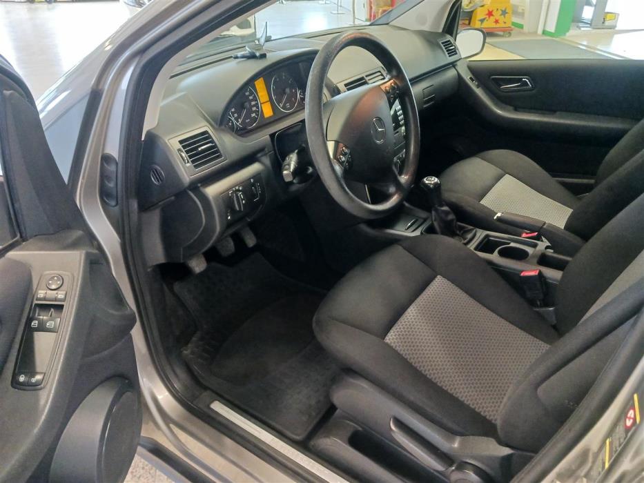 MERCEDES-BENZ A 2006