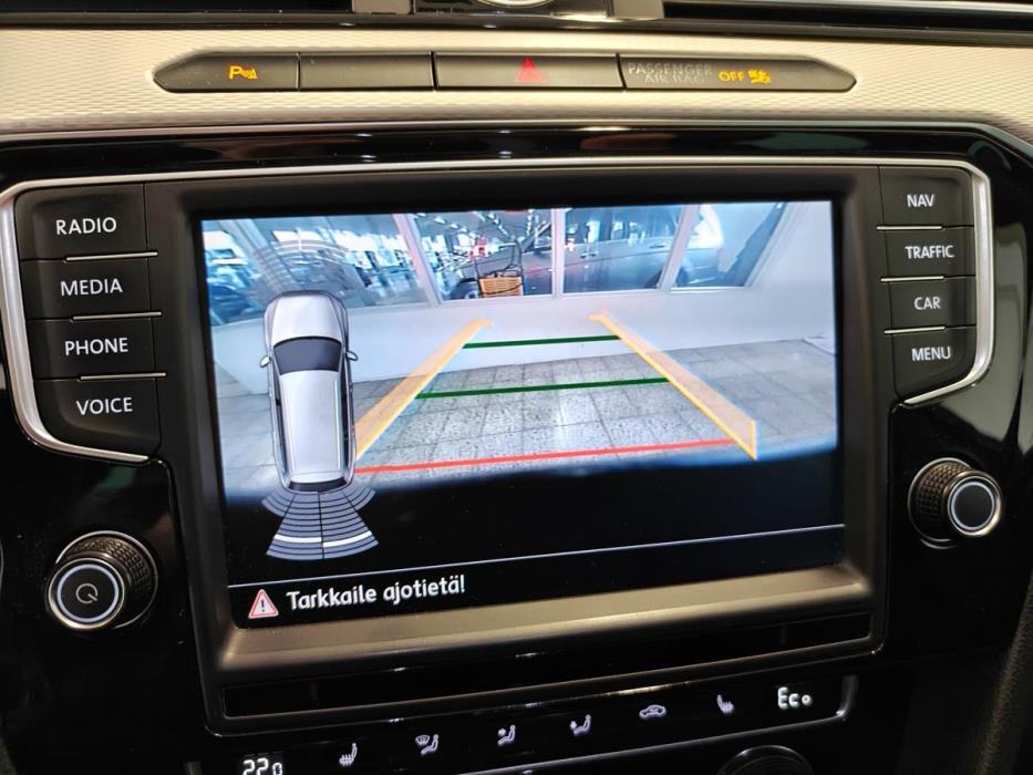 VOLKSWAGEN PASSAT 2016