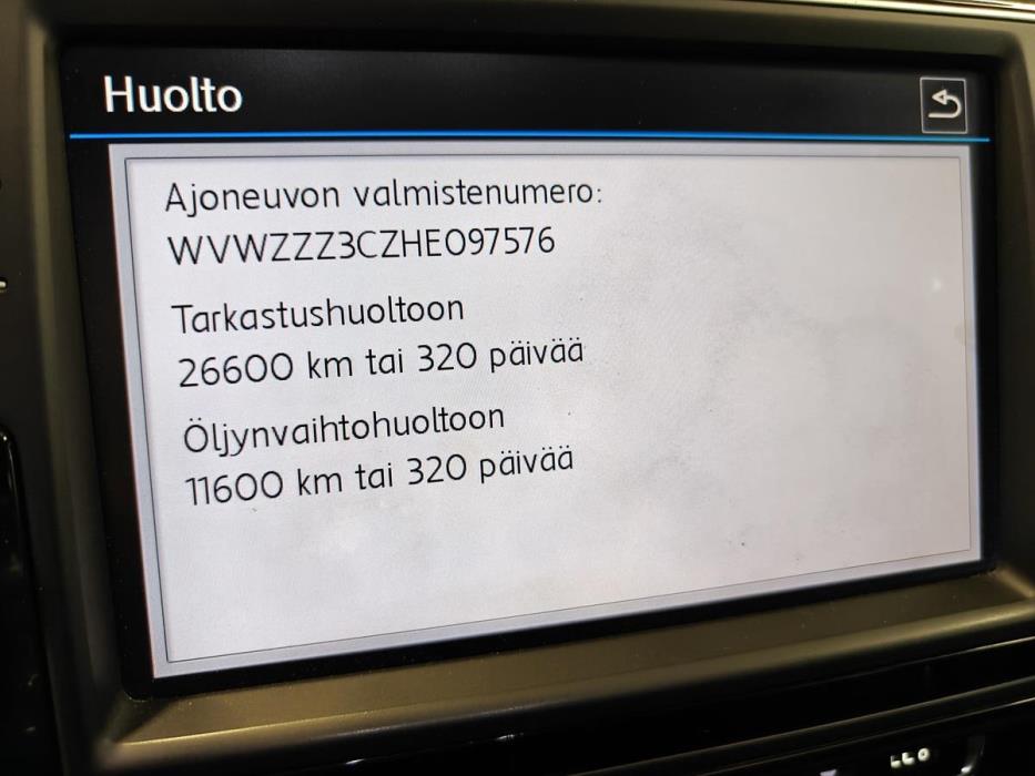 VOLKSWAGEN PASSAT 2016