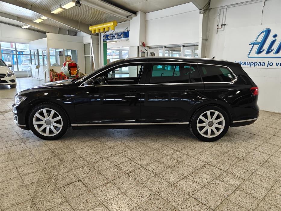 VOLKSWAGEN PASSAT 2016