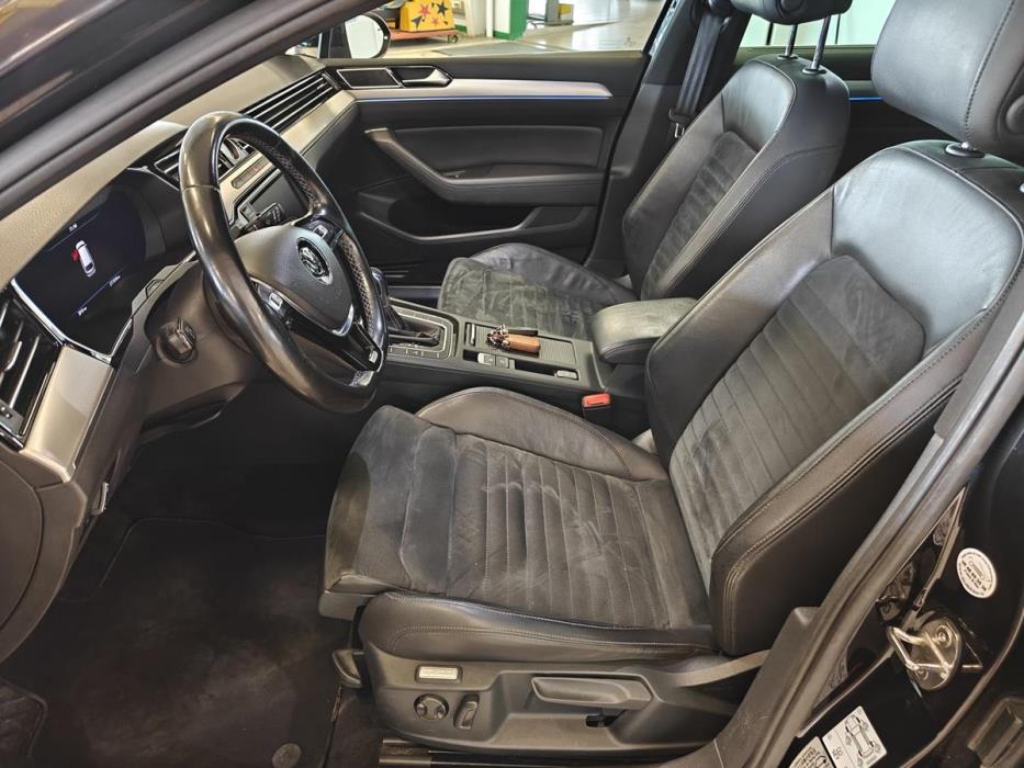 VOLKSWAGEN PASSAT 2016