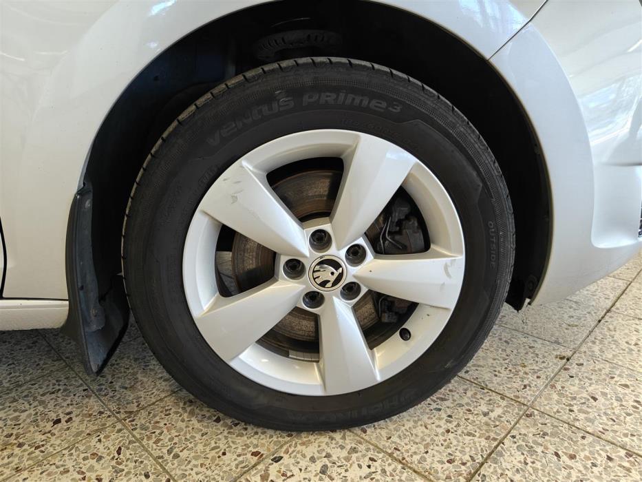 SKODA RAPID 2013