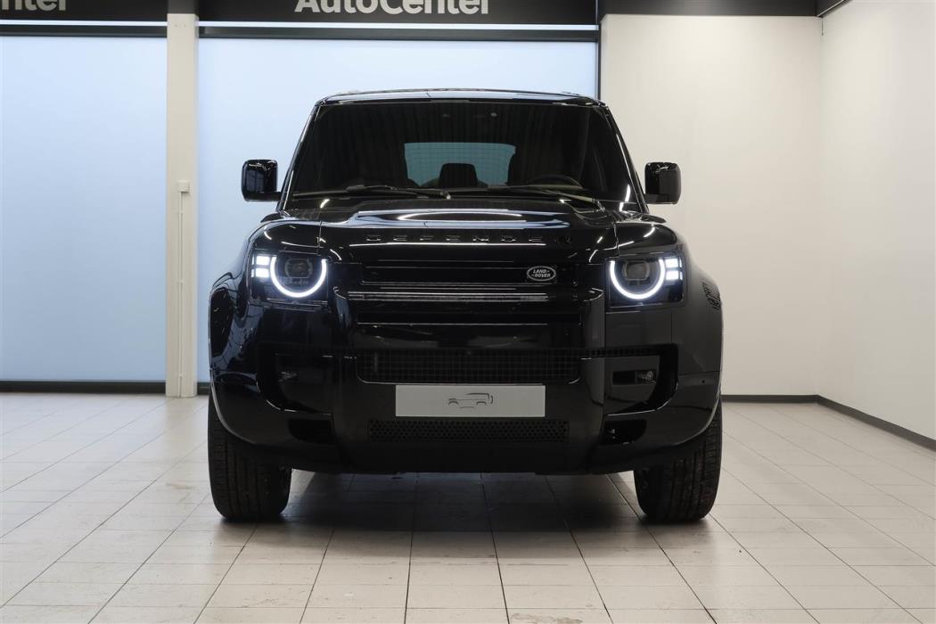 Land Rover Defender 2026