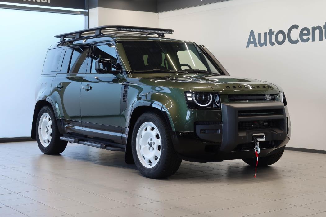 Land Rover Defender 2026