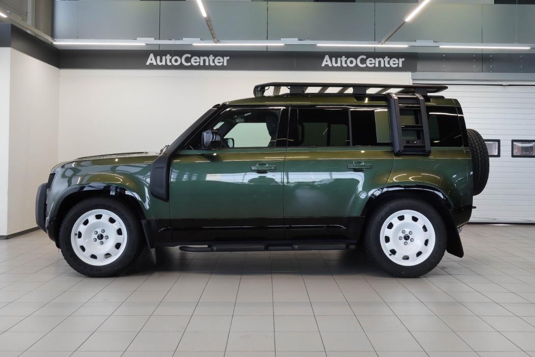 Land Rover Defender 2026