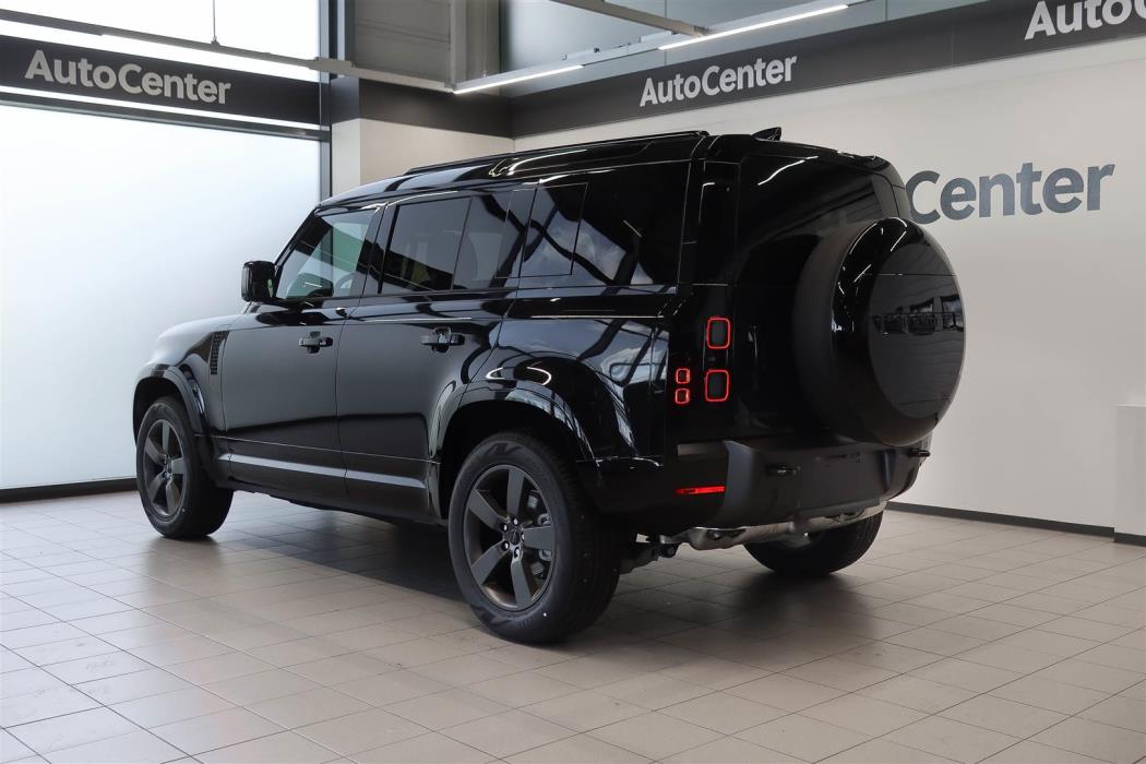 Land Rover Defender 2026