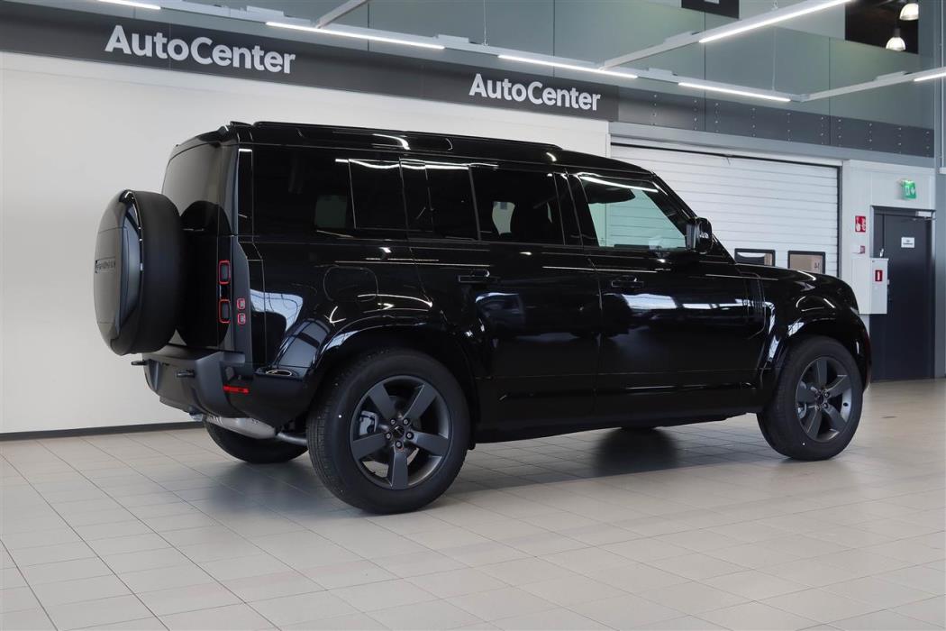 Land Rover Defender 2026