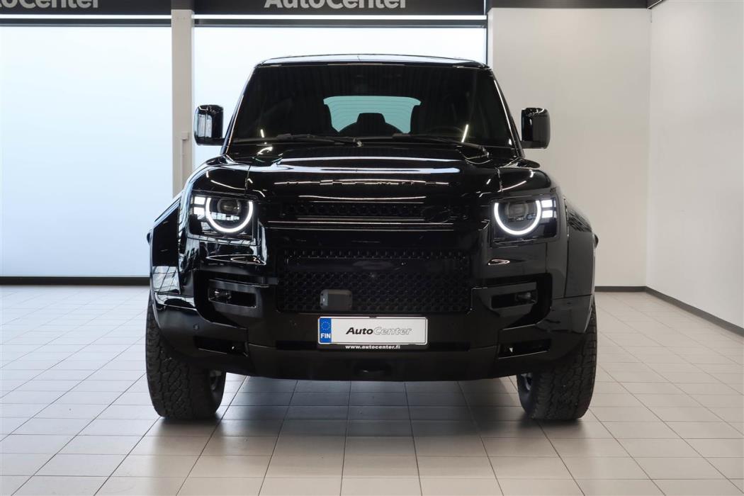 Land Rover Defender 2026