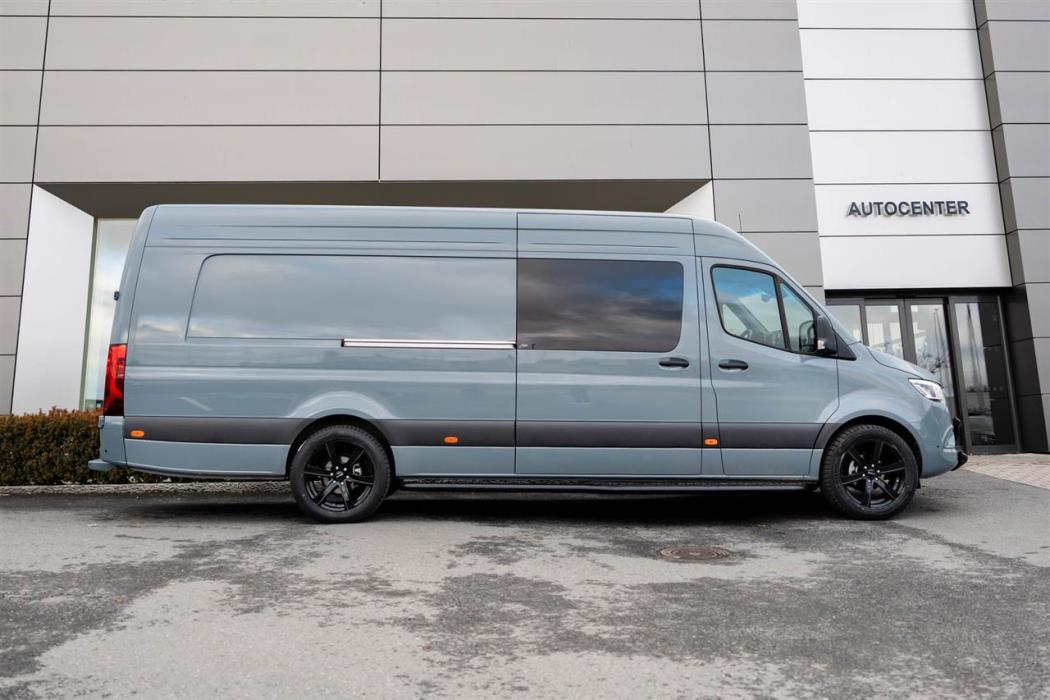 Mercedes-Benz Sprinter 2025