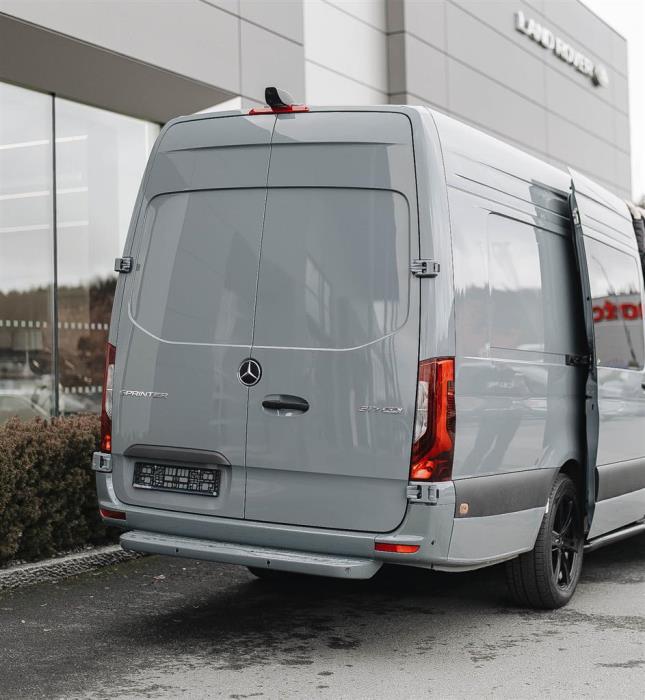Mercedes-Benz Sprinter 2025