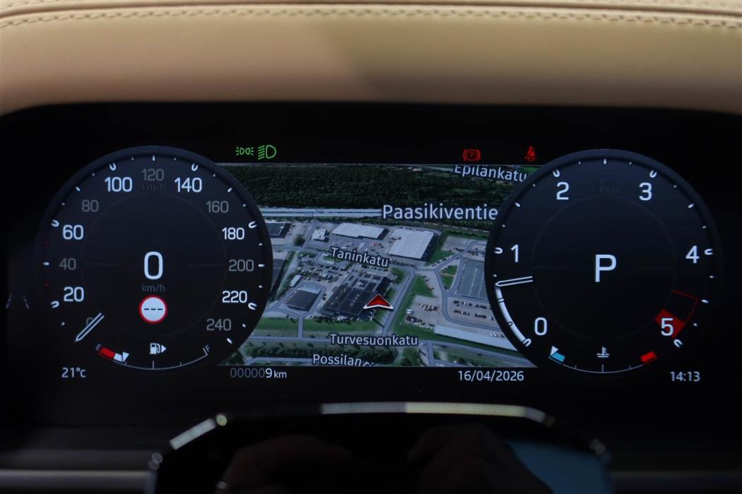 Land Rover Defender 2026