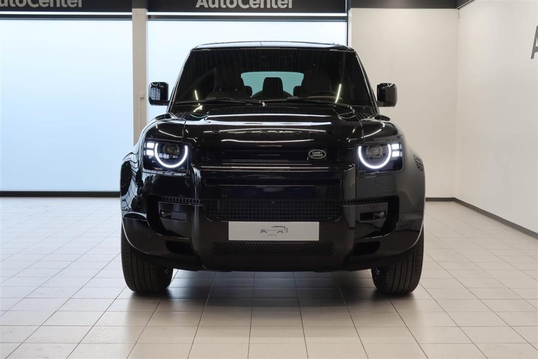 Land Rover Defender 2026