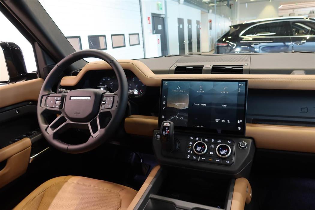 Land Rover Defender 2026