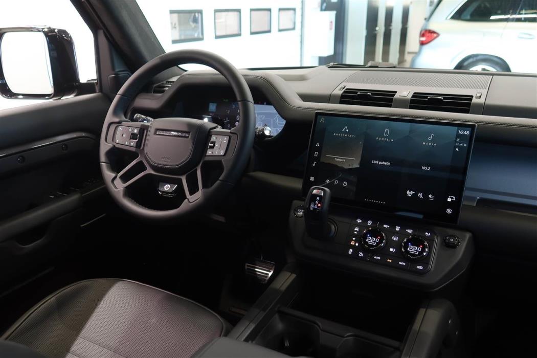 Land Rover Defender 2026