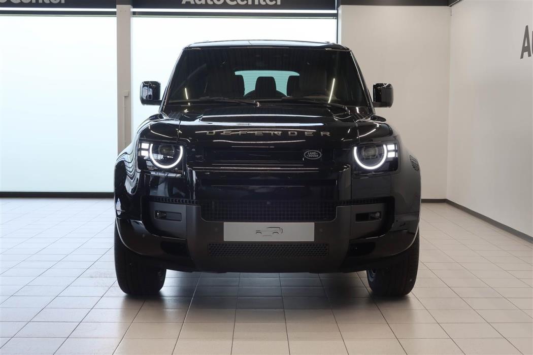 Land Rover Defender 2026