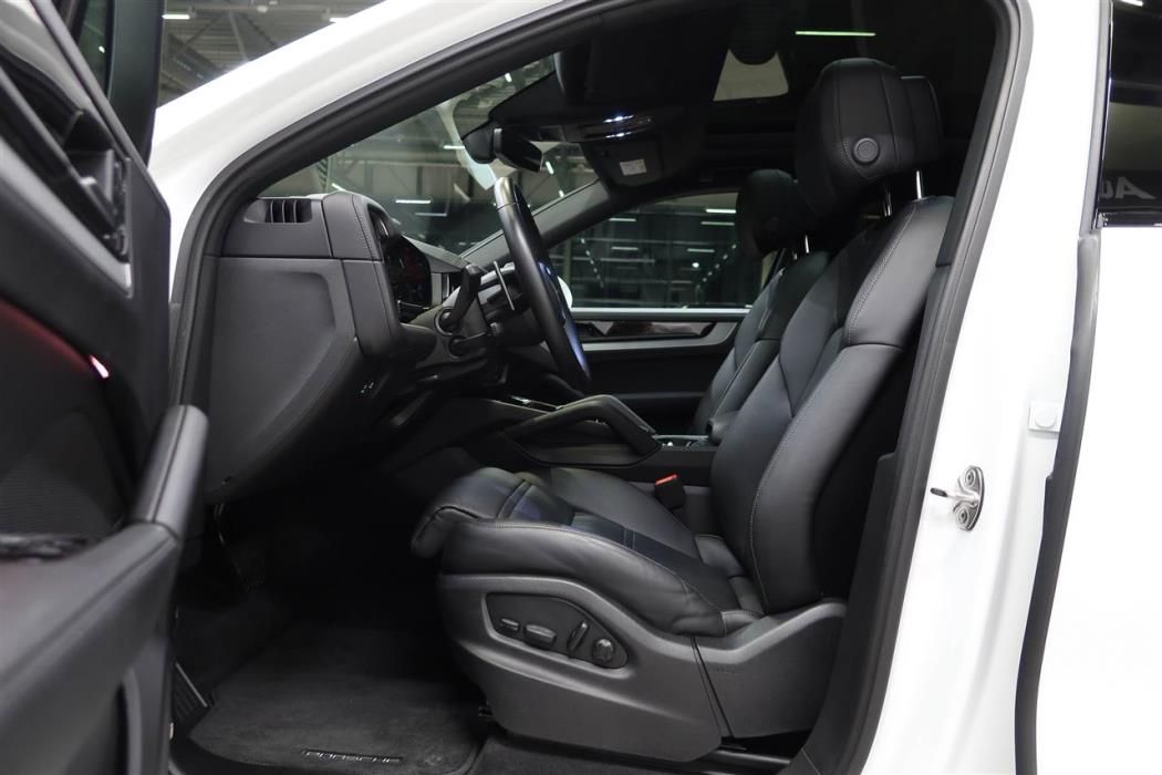 Porsche Cayenne 2024