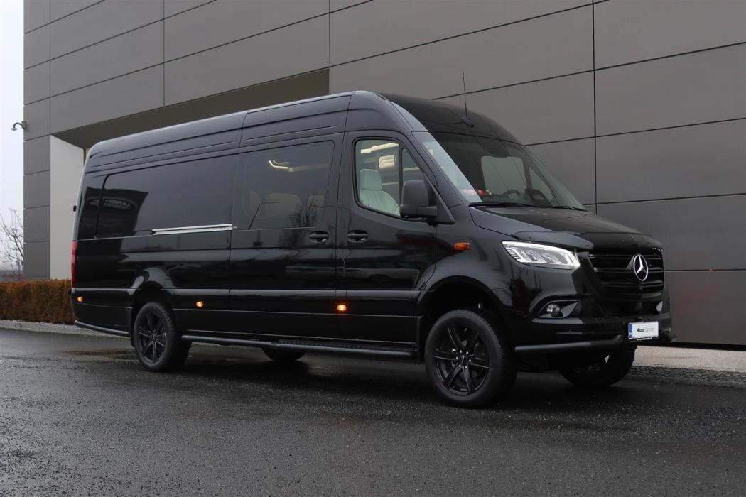 Mercedes-Benz Sprinter 2025