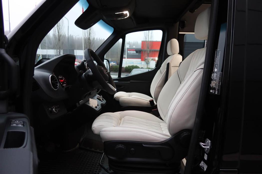 Mercedes-Benz Sprinter 2025