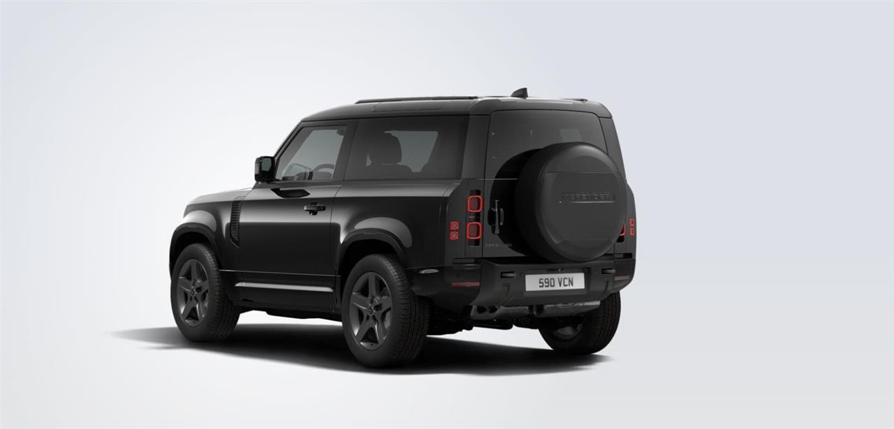 Land Rover Defender 2025