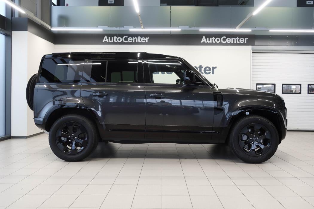 Land Rover Defender 2026