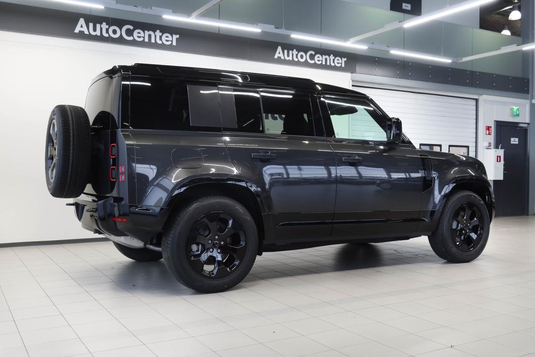 Land Rover Defender 2026