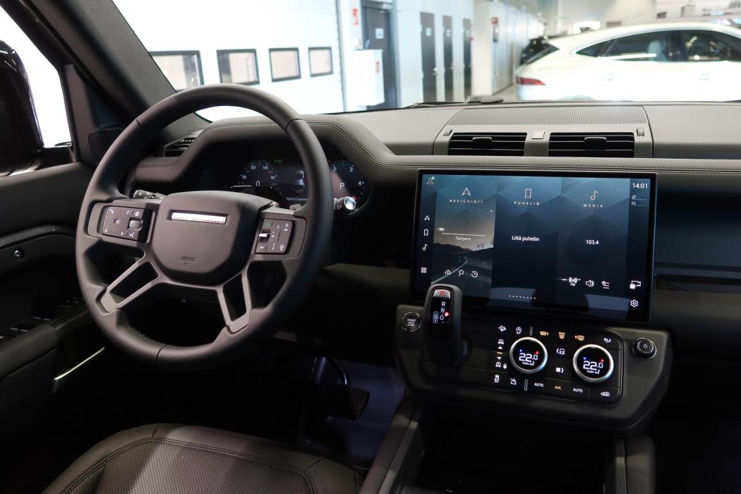 Land Rover Defender 2026