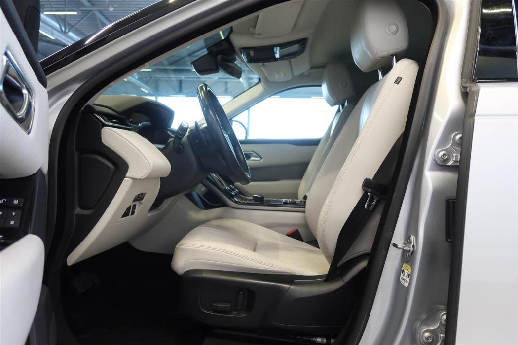Land Rover Range Rover Velar 2018