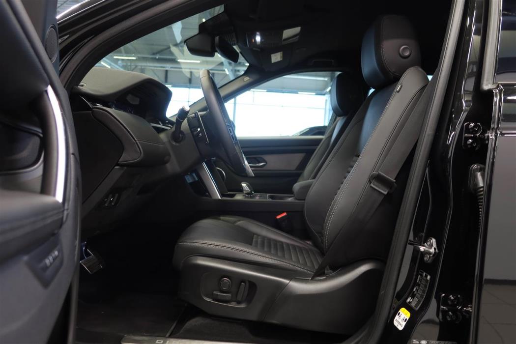 Land Rover Discovery Sport 2025