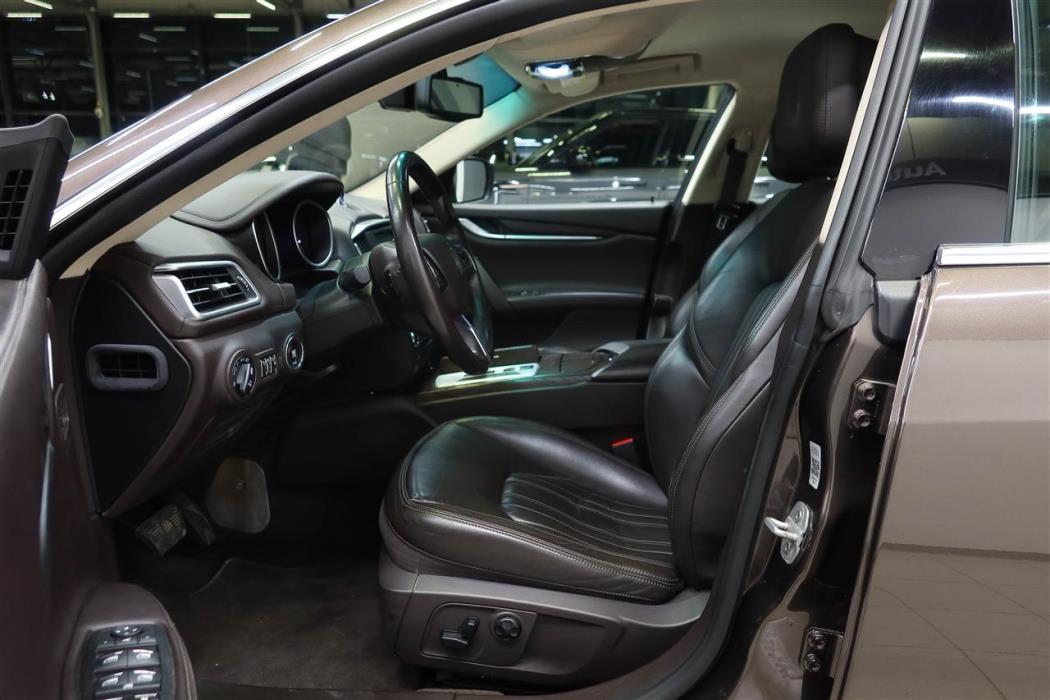 Maserati Ghibli 2015